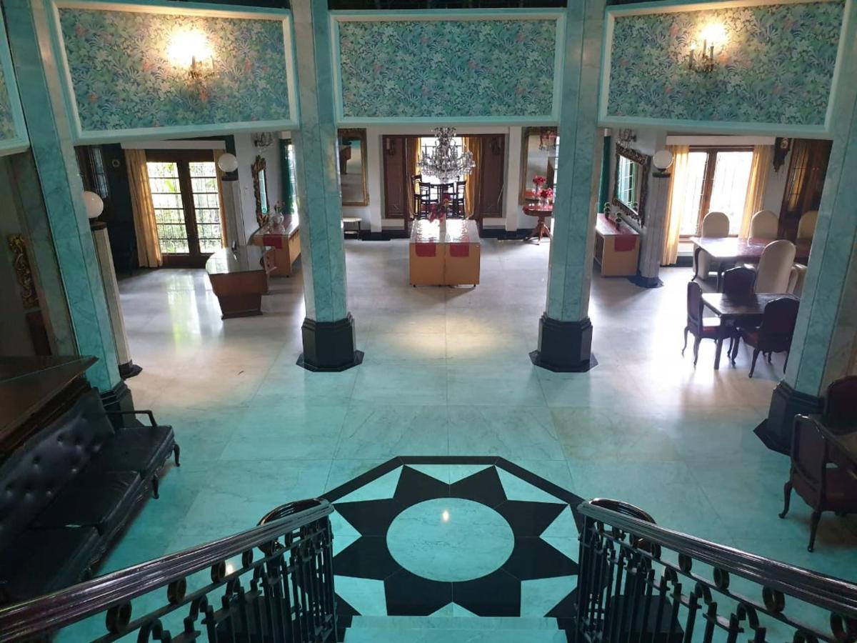 Arimbi Pejaten Suites Jakarta Exterior foto
