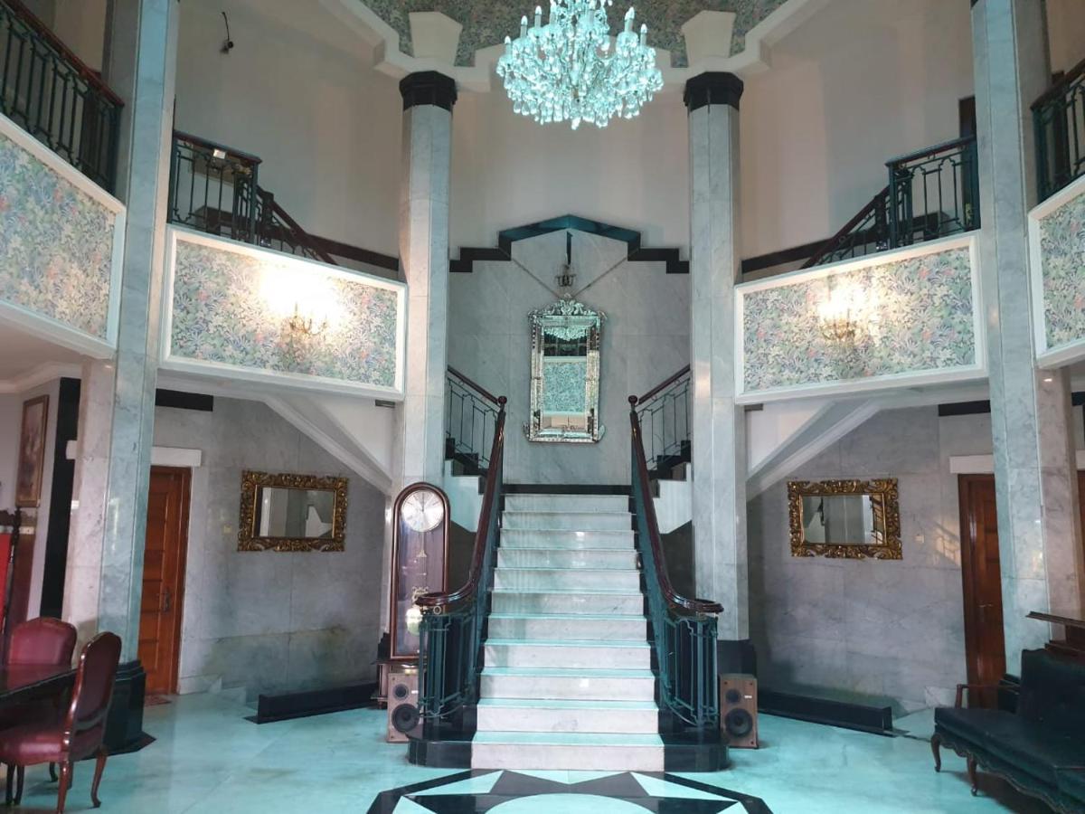 Arimbi Pejaten Suites Jakarta Exterior foto