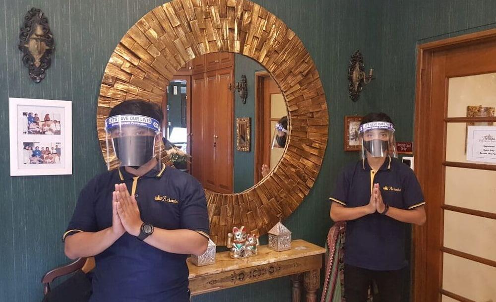 Arimbi Pejaten Suites Jakarta Exterior foto