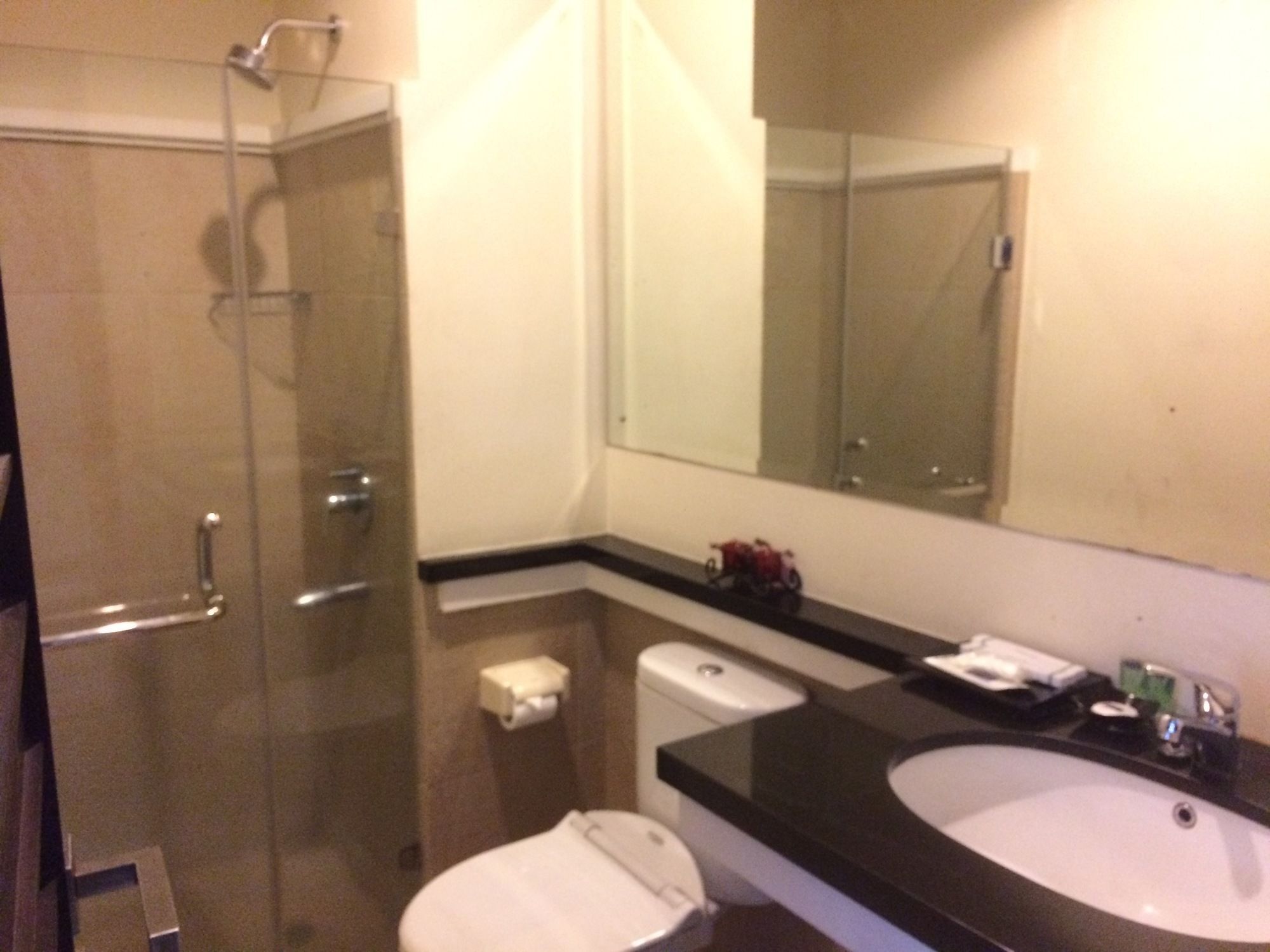Arimbi Pejaten Suites Jakarta Exterior foto